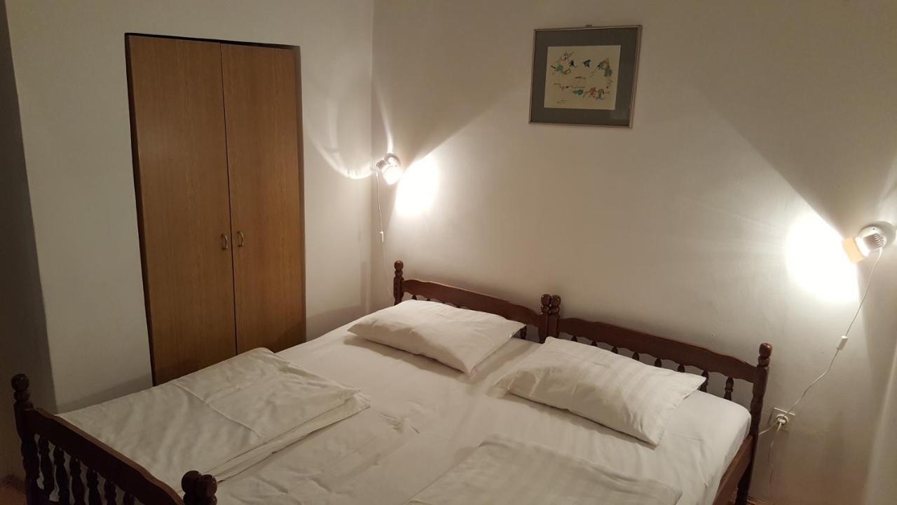 Apartments By The Sea Selce, Crikvenica - 15063 Dış mekan fotoğraf